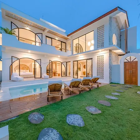 Villa Sankara - Rooftop 3Br Villa With Brasero & Cinema - Sunset View - Canggu Beach